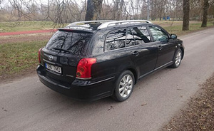 Toyota Avensis 2005 (4 foto / 6)