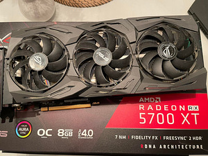 Radeon RX 5700 XT (1 фото из 1)