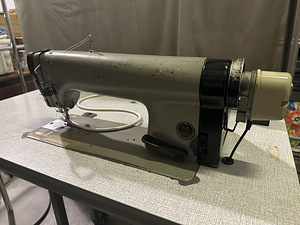 Tööstuslik õmblusmasin Pfaff 463 (2 foto / 3)