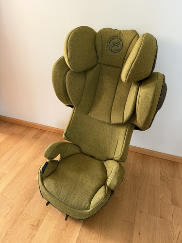 Cybex Solution Z-Fix Plus Highback Booster Car Seat