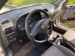 Opel Astra 1.6 76kW (7 foto / 7)