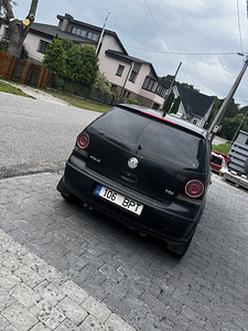 Продается volkswagen polo (1 фото из 6)