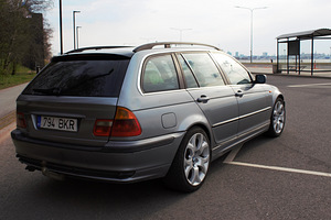 BMW 330d (3 фото из 8)
