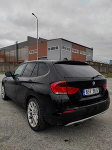 BMW X1 2.0 130kw (3 foto / 5)