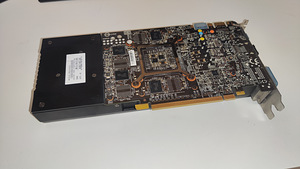 GTX 670 (2 foto / 4)