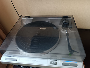 Vinüülplaadimängija "Pioneer" (1 foto / 3)