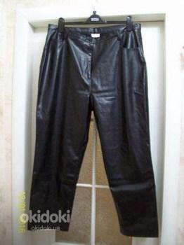 Стильные женские брюки из эко-кожи.Чёрные,большого размера (фото #2)