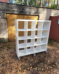 IKEA Kallax ratastel riiul (2 foto / 3)