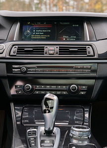 BMW 535 xDRIVE Luxury Line 3.0 R6 230kW (2 foto / 7)