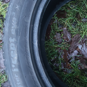 Шины Hankook 235/55/19 (2 фото из 3)