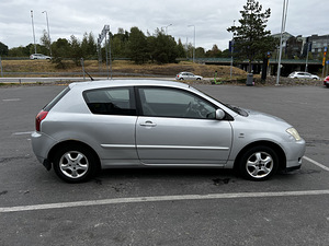 Toyota Corolla 2003 1.4 71 Kw Bensiin (4 foto / 11)