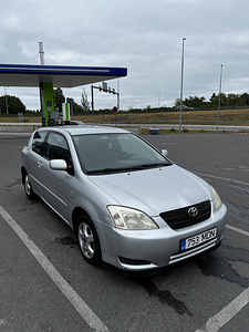 Toyota Corolla 2003 1.4 71 Kw Bensiin (11 foto / 11)