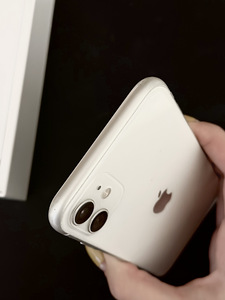 iPhone 11 128GB (2 foto / 4)