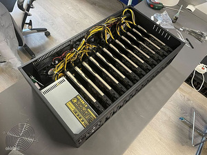 12x RTX A4000 майнер (1 фото из 1)