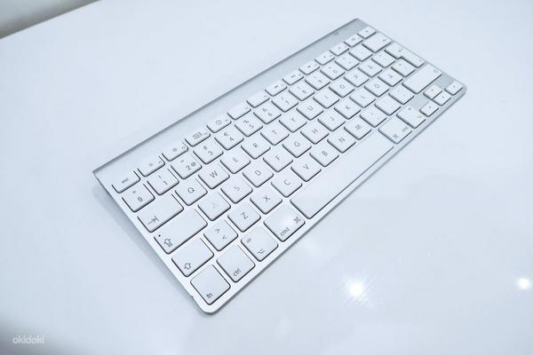Apple Magic Keyboard (НЕКОТОРЫЕ КЛАВИШИ НЕ РАБОТАЮТ) (фото #1)