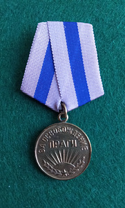 Медаль * За освобождение Праги *. Оригинал.