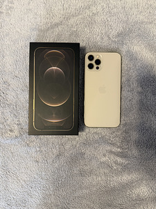iPhone 12 pro 256ГБ (2 фото из 3)