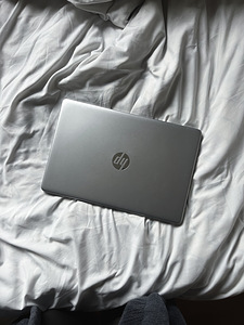 HP Laptop 15s-eq2202nw, 15,6'', Ryzen 5, 16 GB, 512 GB (2 foto / 4)