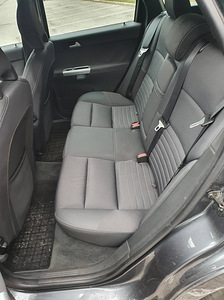 Volvo V50 Momentum 2.0D 100 kW (7 foto / 9)