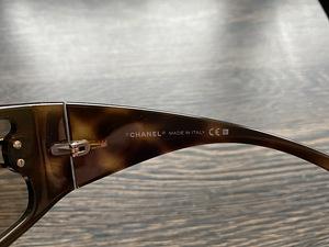 Bron! Chanel päikeseprillid (7 foto / 7)