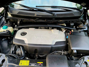 Volvo XC90 2.4 D5 136kW (14 foto / 14)