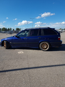 BMW 318 (3 фото из 7)