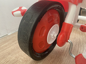 Велосипед Fisher-Price (5 фото из 6)