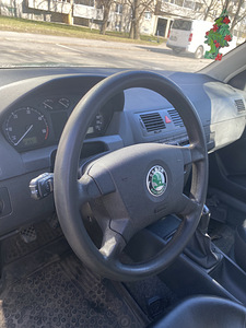 Skoda Fabia 2005 a. (2 foto / 9)