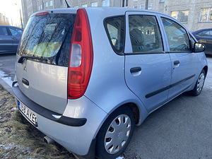 Mitsubishi Colt (5 foto / 12)