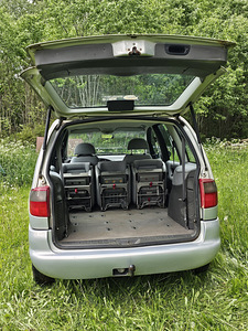 Ford Galaxy (5 foto / 15)