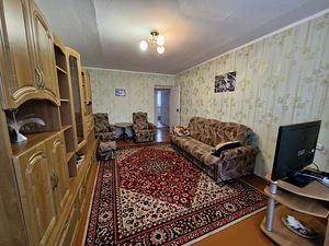 Kangelaste prospekt 42, Pähklimäe, Narva, Ida-Virumaa (4 foto / 9)