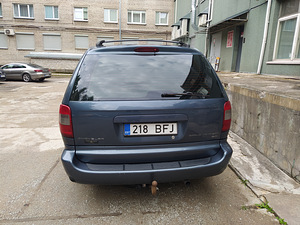 Chrysler Grand Voyager 3.3 128kW LPG (5 foto / 7)