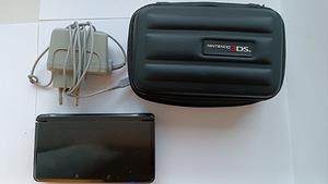 Нинтендо 3ds черная версия (2 фото из 6)