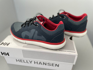 Helly Hansen ahiga v3 hydropower (1 фото из 3)
