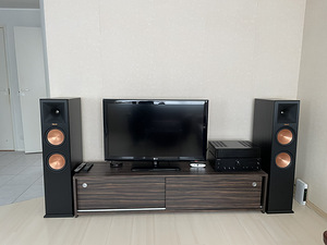 Стереоусилитель Rotel RB-1572 (4 фото из 4)