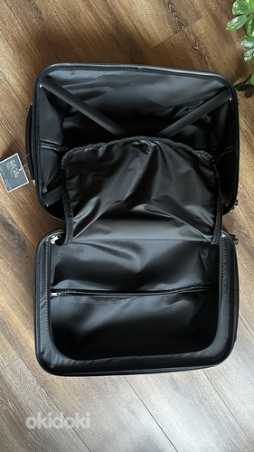 Новый чемодан, размер S. (фото #9)
