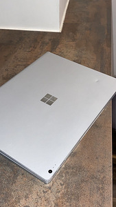 Планшет Microsoft Surface Book (2 фото из 3)
