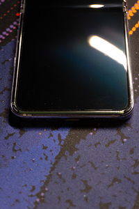 Samsung Galaxy Flip 4 Purple (6 foto / 10)