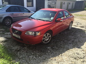 Volvo s 60 (1 foto / 3)