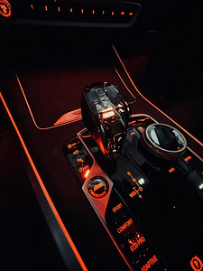 BMW G05 Crystal Series Gear Shift with Ambient Light (10 foto / 10)