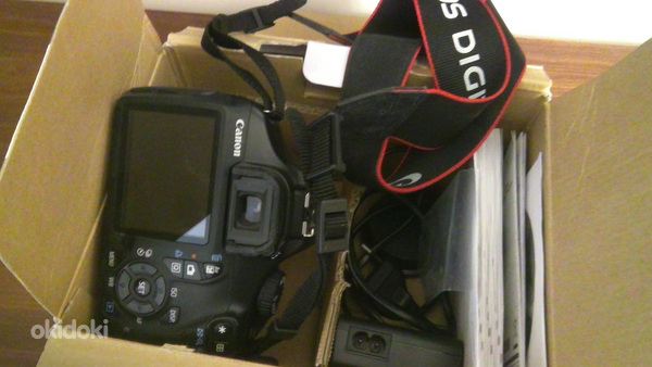 Canon Eos 1100D (фото #1)
