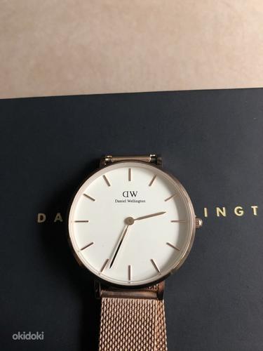 Новые женские часы Daniel Wellington Rose Gold 32mm (фото #7)