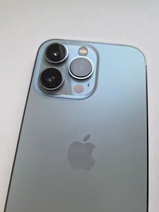 iPhone 13 Pro (аккумулятор 89%) (2 фото из 8)