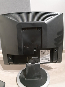 Samsung monitor (1 foto / 3)