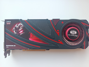 Sapphire Radeon R9 290 4GB (1 foto / 2)