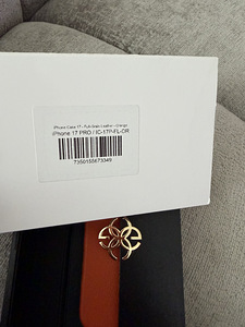 Golden concept iphone 17 pro leather case (4 foto / 5)