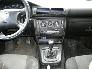 Auto (6 foto / 8)