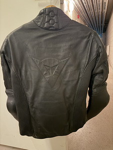 Куртка Dainese (2 фото из 3)