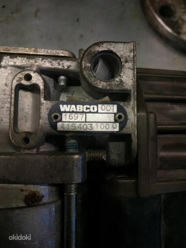 BMW õhkvedrustuse kompressor (foto #3)