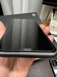 iPhone 11, 256GB, Battery Health 77% (6 foto / 8)